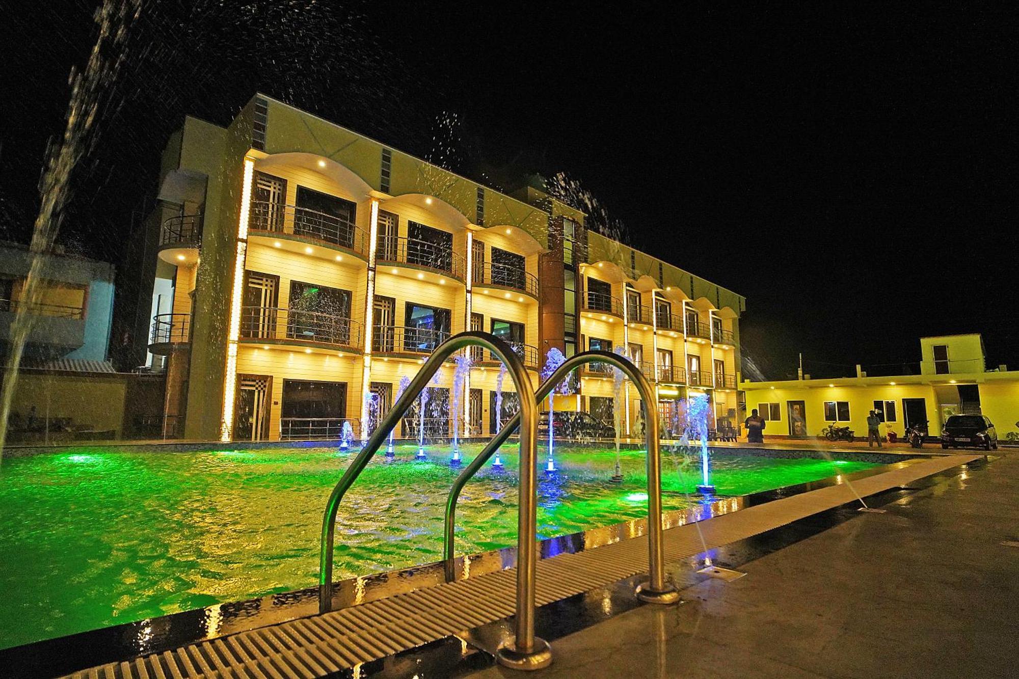 India Beach Resort !! Front Sea View !! Mandarmani Kültér fotó